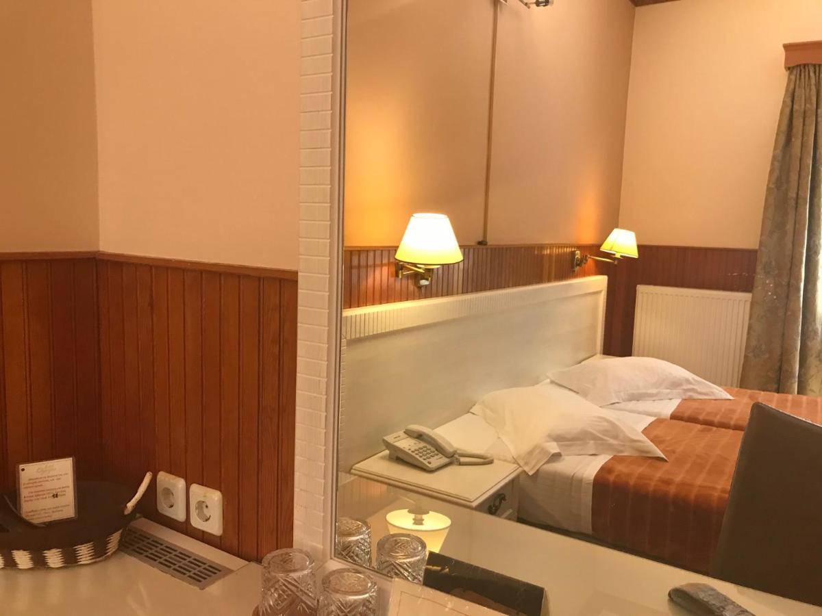 Hotel Olympic 멧소보 외부 사진