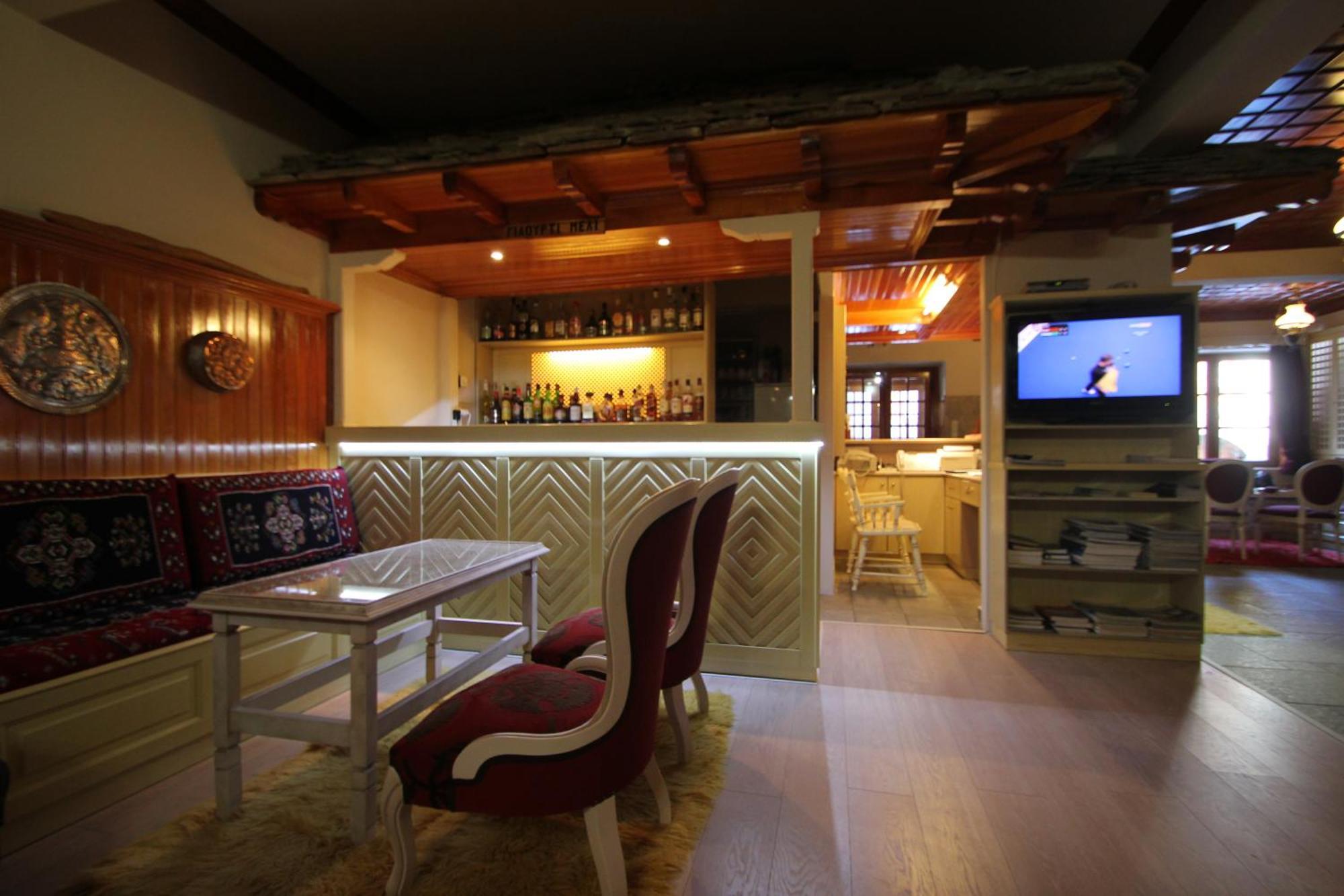 Hotel Olympic 멧소보 외부 사진
